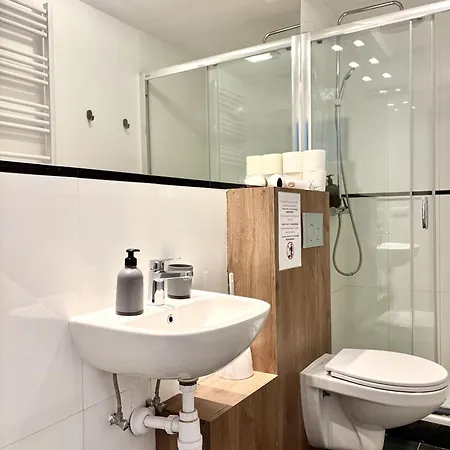 Canoe 2-bedroom With View In *