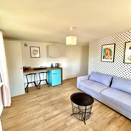 Canoe 2-bedroom With View In *